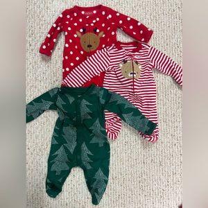 Carter’s Christmas Clothing Set
